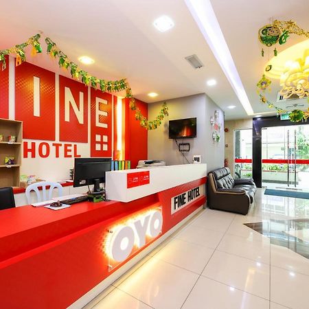 Oyo 700 Fine Hotel Куала Лумпур Екстериор снимка