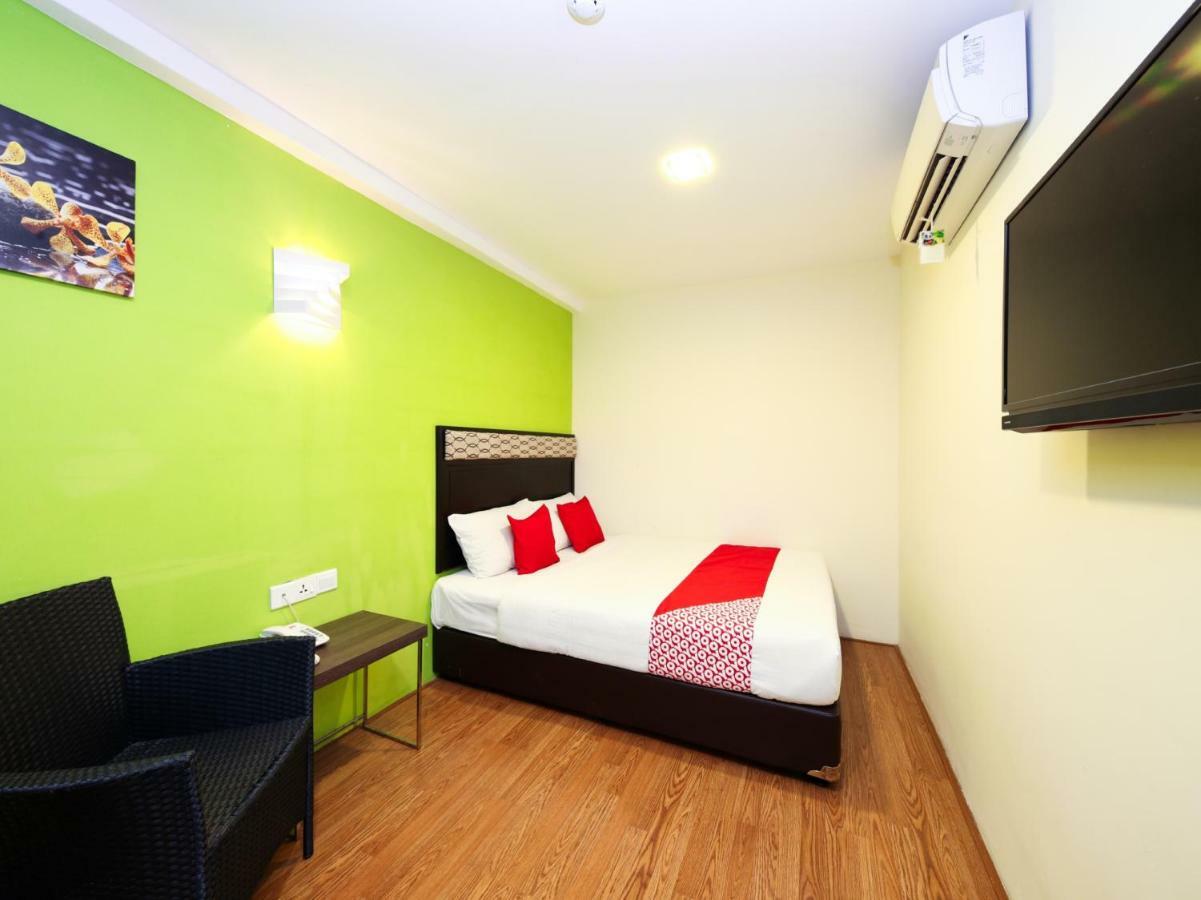 Oyo 700 Fine Hotel Куала Лумпур Екстериор снимка