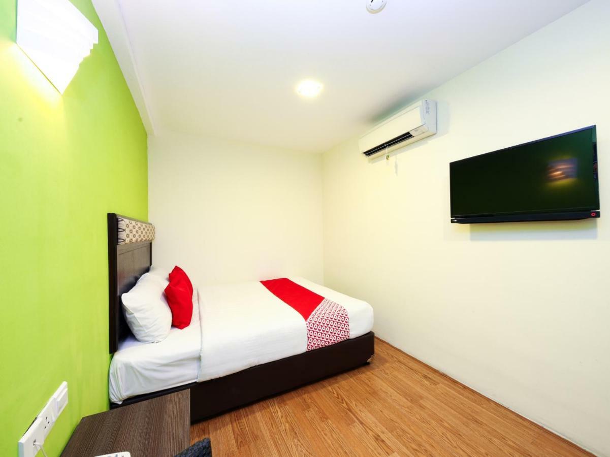 Oyo 700 Fine Hotel Куала Лумпур Екстериор снимка