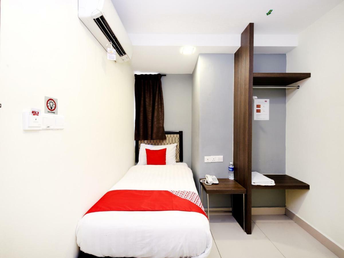 Oyo 700 Fine Hotel Куала Лумпур Екстериор снимка