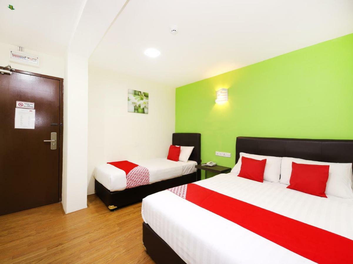Oyo 700 Fine Hotel Куала Лумпур Екстериор снимка